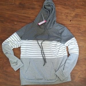 Patpat maternity nursing hooded top